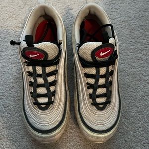 Pink Nike air max size 7!